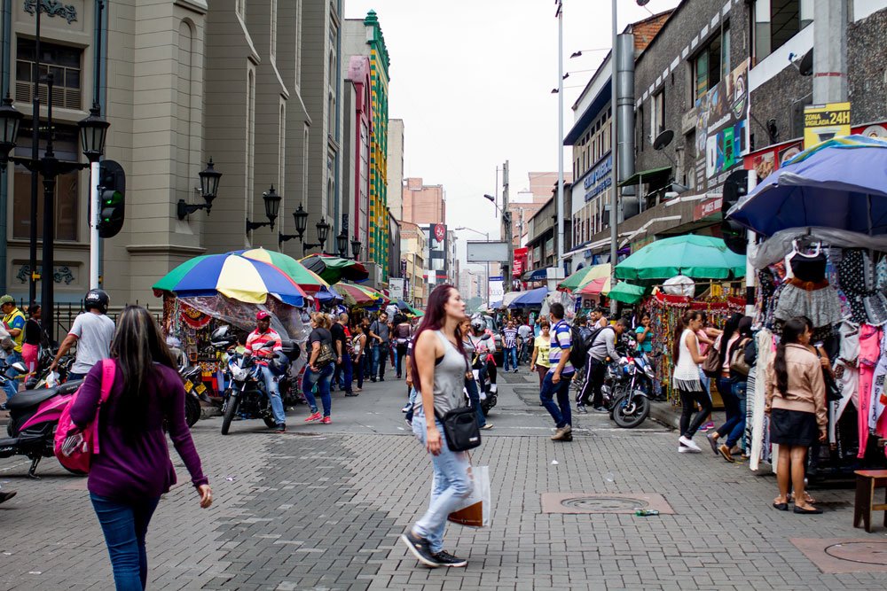 Where to stay (and where not to stay) in Medellín in 2025: Tips from a local! - Blackroom Hotels