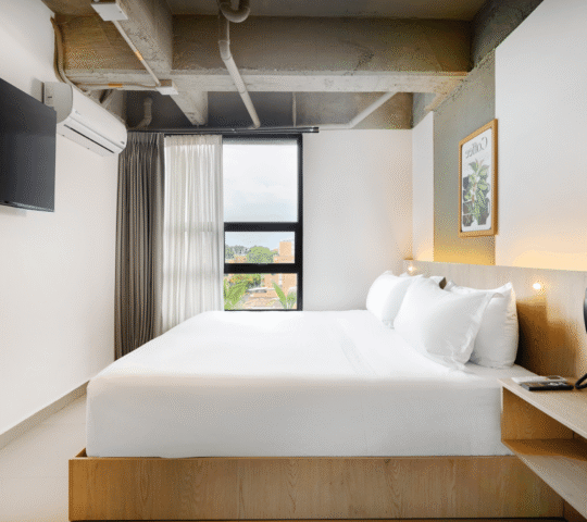 Attic 33 Travel Housing – Laureles